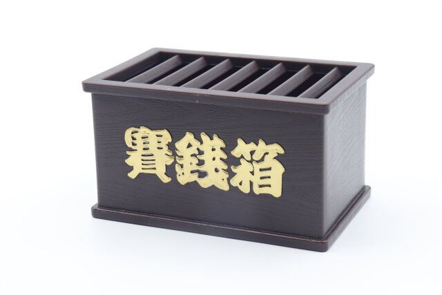 セリアのミニチュア 賽銭箱のデザイン