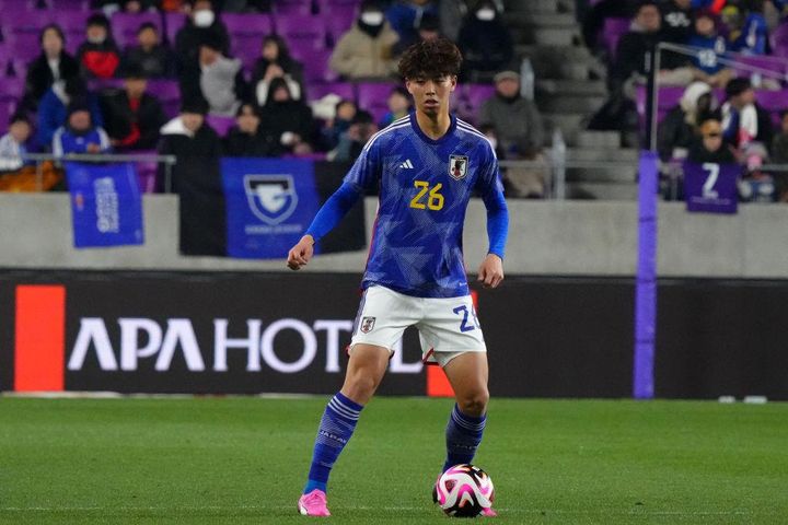 メッシ担当美容師に頼んでまさかの髪型！内田篤人が明かす、高井幸大の断髪秘話がおもしろい