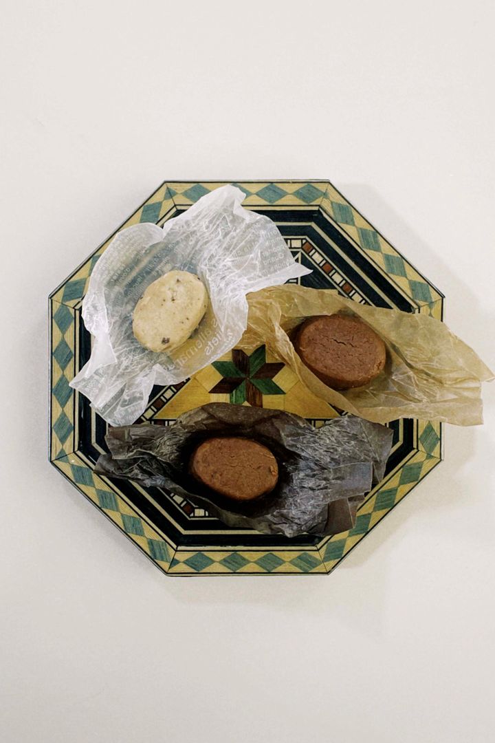 コーヒーに合うお菓子◎ 願いが叶う！？スペインの郷土菓子ポルボロン【ささやかですてきなもの 大谷有紀 vol.186】