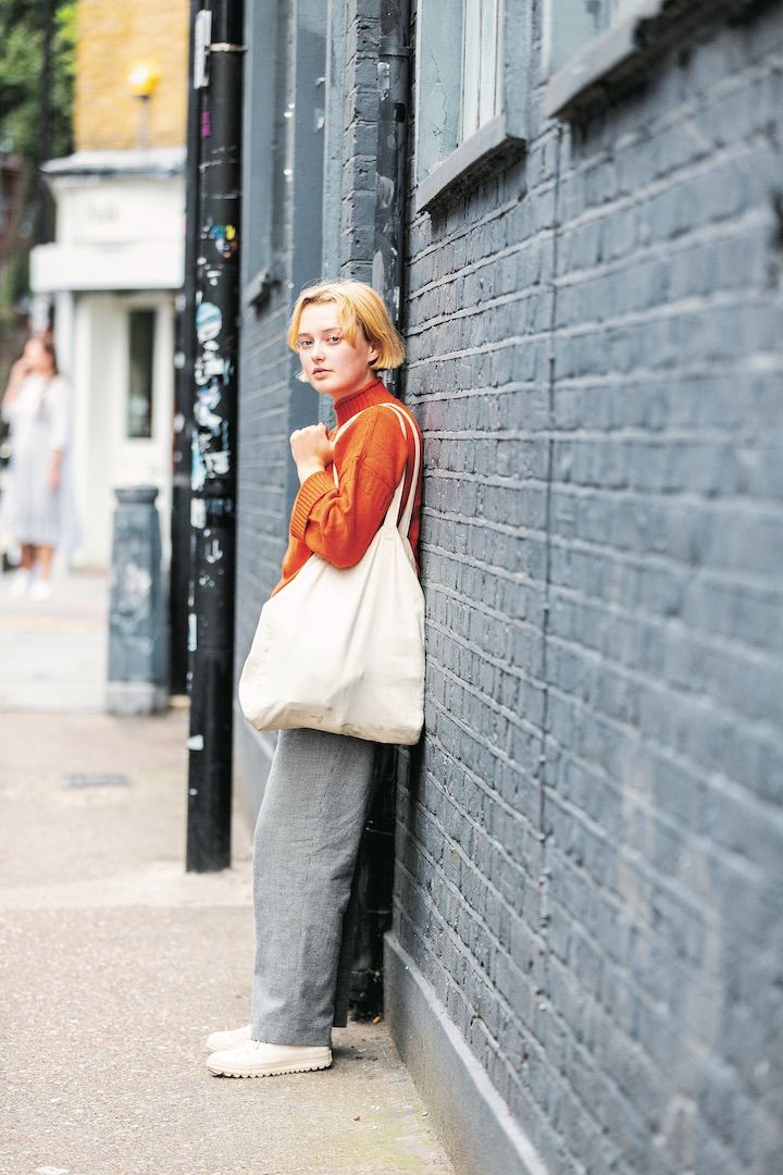 温度調整しやすい！新生活にぴったりな羽織りものコーデが人気【海外のオシャレさん一週間コーデ】