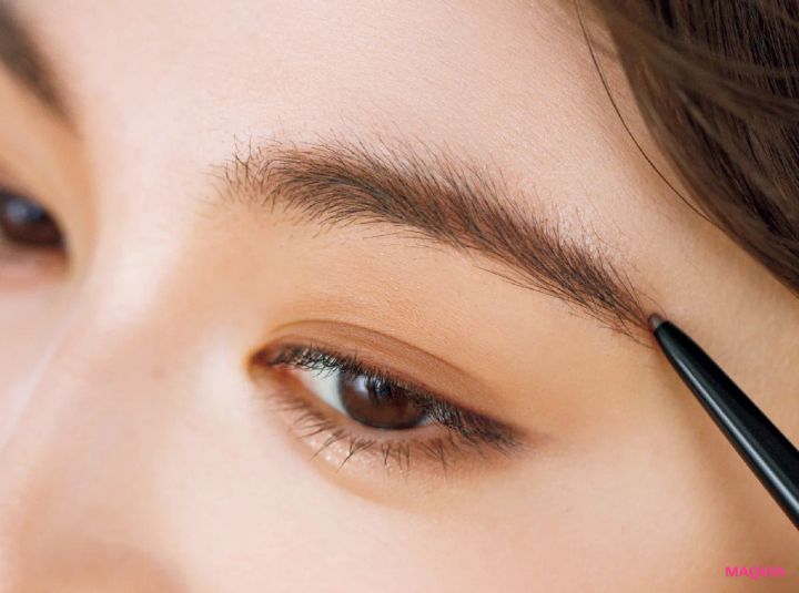 プチプラでつくる最旬ミュートメイク。フジコ、ケイトほか、使えるコスメを公開！ _12