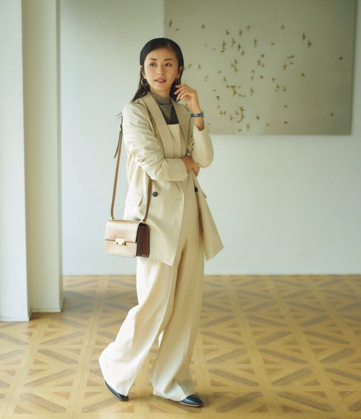 シウマさんの2024年開運ファッション 仕事