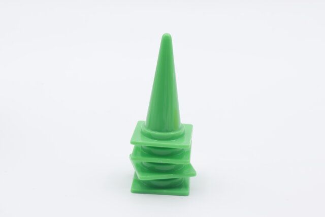 セリアのミニチュア カラーコーン4P