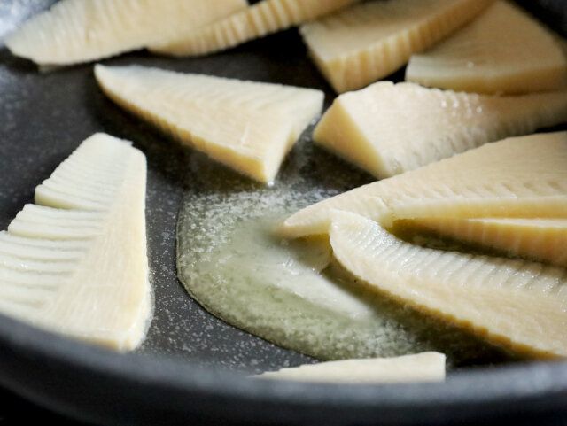 ローストビーフと筍のちらし寿司 レシピ たけのこをソテーする