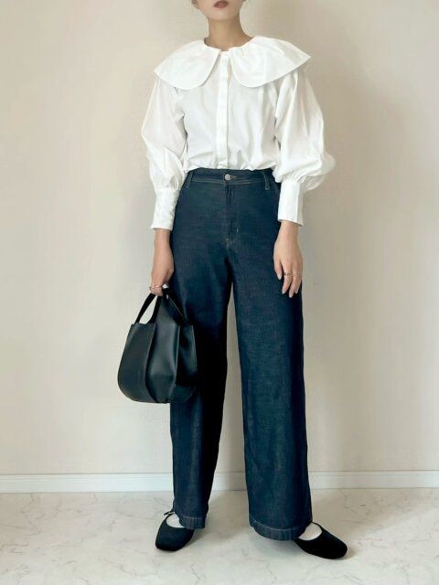 春の白ブラウスコーデ