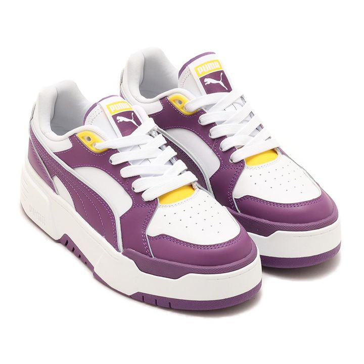 画像: 「PUMA CA. FLYZ WNS」￥13,750【プーマ】 出典：アトモス ピンク
