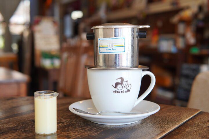 鎌倉にいながら東南アジアの風を感じる「SÔNG BÉ CAFE」のテラスでのんびりティータイム♪