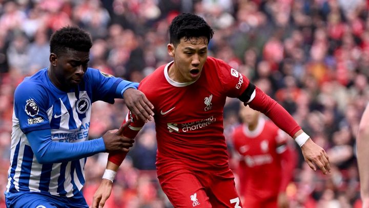 リヴァプール遠藤航、逆転勝利したブライトン戦で存在感！クロップ監督が誉めた点とは