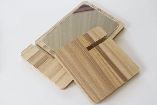 ダイソーのスタンドミラー（差し込み型）のセット内容