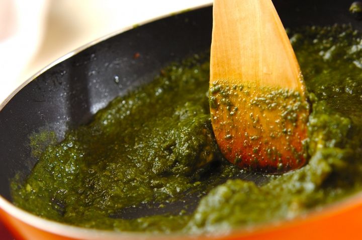 サグチキンカレー（ほうれん草と鶏肉のカレー）の作り方3