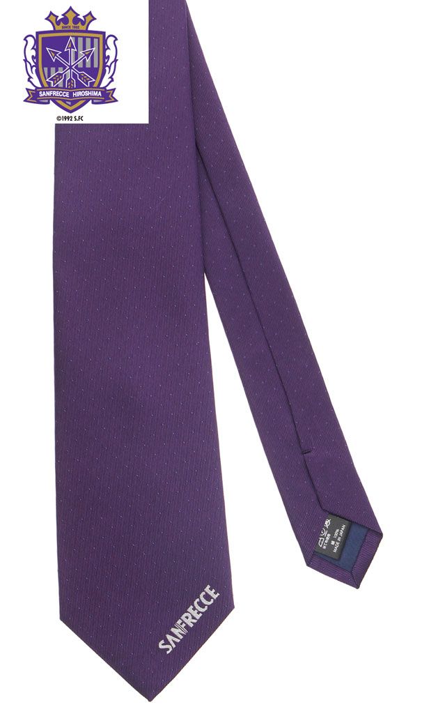 サンフレッチェ広島、NEW公式スーツの「レプリカ」登場！紫ネクタイと“相性最高”のネイビードット柄