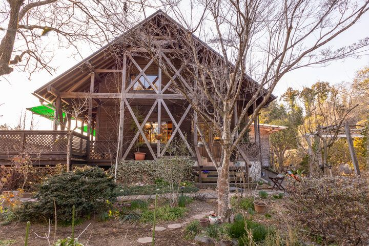 ゆるやかに時が流れる自然豊かな茨城・笠間のカフェへ♪「カフェニワトコ」で自家製スイーツを楽しむ