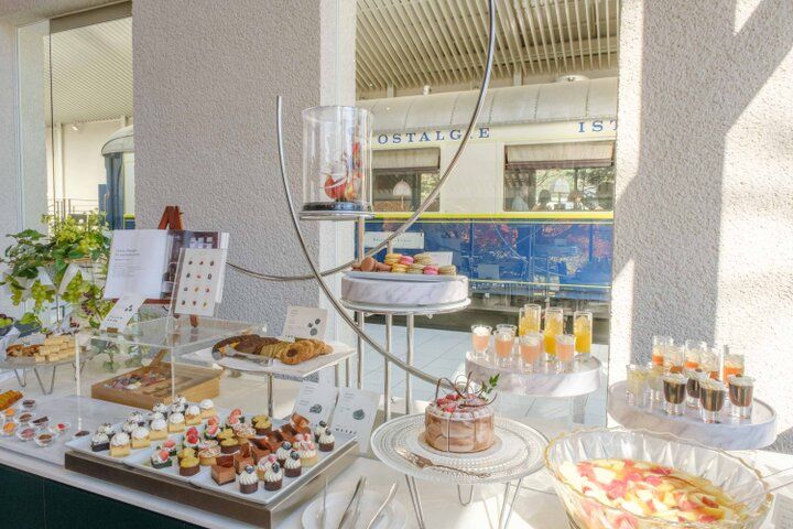ミュージアムで楽しむスイーツビュッフェが話題、箱根・仙石原「Hakone Emoa Terrace」