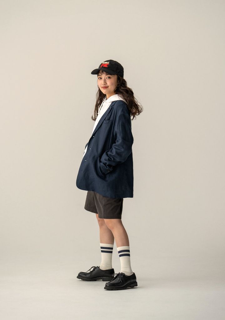 低身長さんが選ぶべき色は？子供っぽくならない3色コーデ6選【低身長さんのおしゃれのお悩み解決】