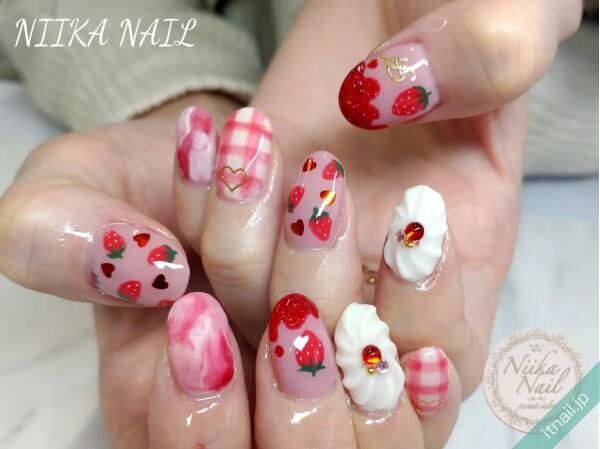 Niika Nailが投稿したネイルデザイン [photoid:I0124426] via Itnail Design (730753)