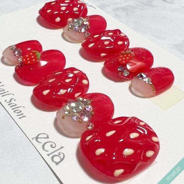 ecla〜エクラ〜が投稿したネイルデザイン [photoid:I0112066] via Itnail Design (730757)