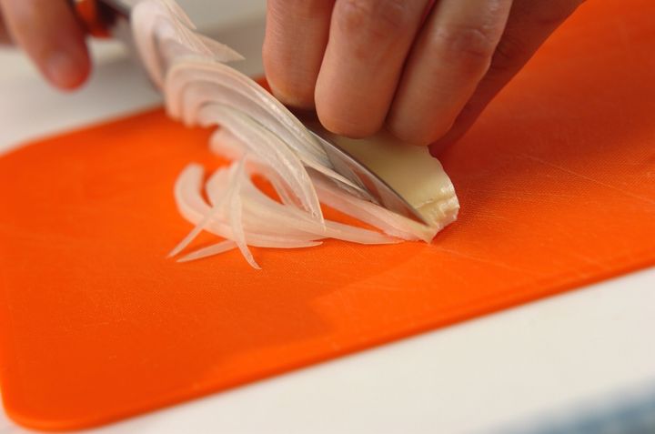 マグロの漬け丼の下準備1