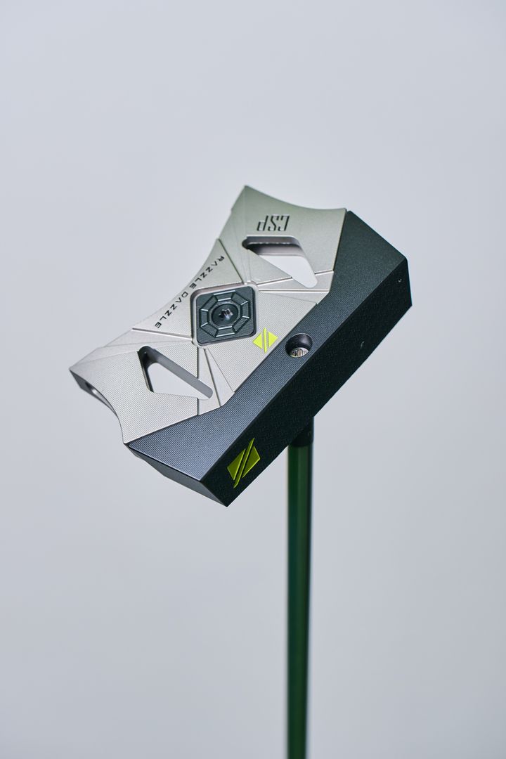 タイガー・ウッズのシューズを手掛けた人が創業者！大注目の1足とは？