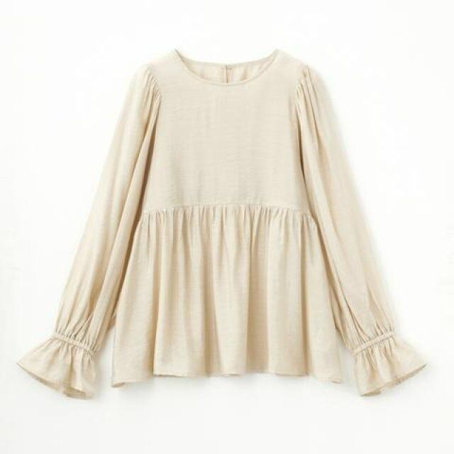 しまむらの新作ブラウス