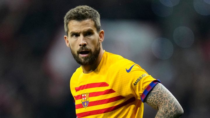 「調子に乗るな」 TikTokerの若者に激怒するバルセロナDFイニゴ・マルティネスの映像拡散