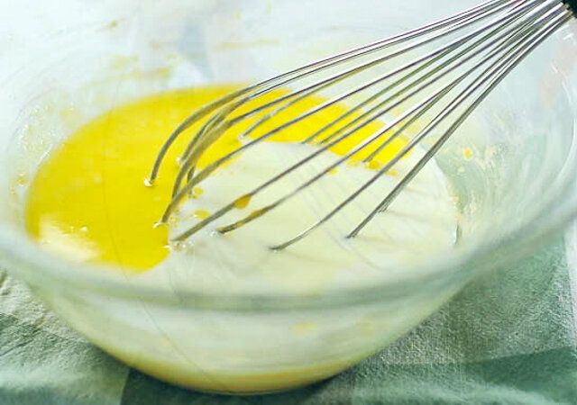 フルーツミルクレープ レシピ クレープ生地を作る