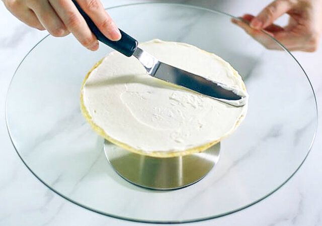 フルーツミルクレープ レシピ ミルクレープを組み立てる