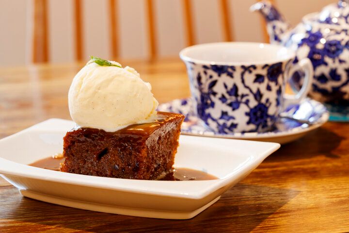 英国風パンケーキ・クランペットと紅茶でブリティッシュなティータイムを。大阪・谷町の「トリントンティールーム」