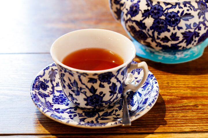 英国風パンケーキ・クランペットと紅茶でブリティッシュなティータイムを。大阪・谷町の「トリントンティールーム」