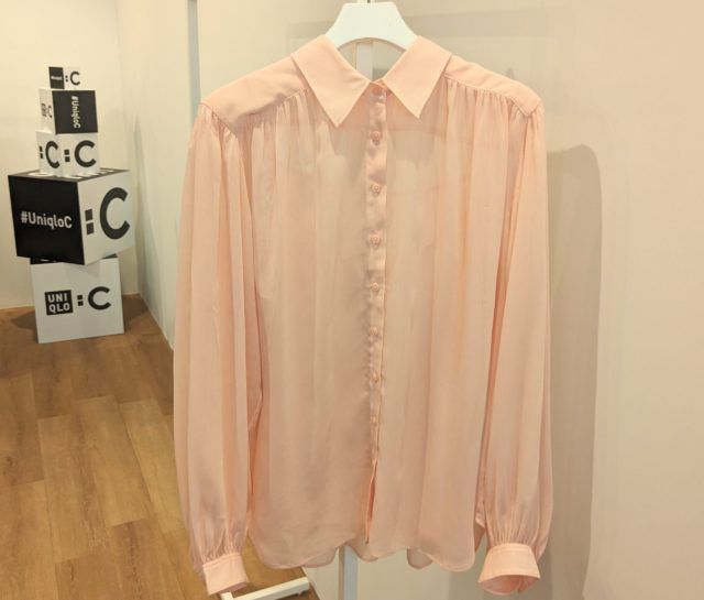 UNIQLO:C「ピンクブラウス」