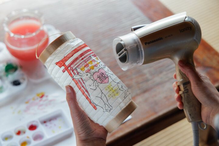 趣のある武家風のお屋敷で、提灯の塗り絵体験が楽しめる、愛知・犬山の「提灯工房&カフェ みな蔵」