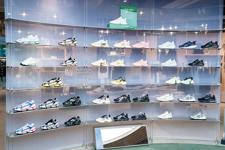 原宿〈Lacoste Harajuku〉店内