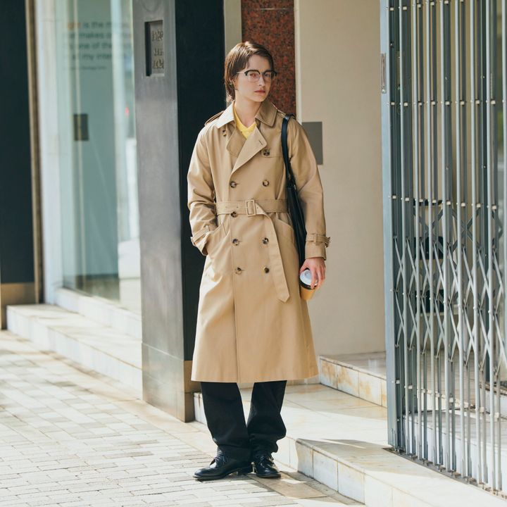 ブラックデニムをスラックス感覚で穿く！春のトレンチコートスタイル【マイスタンダードブック】