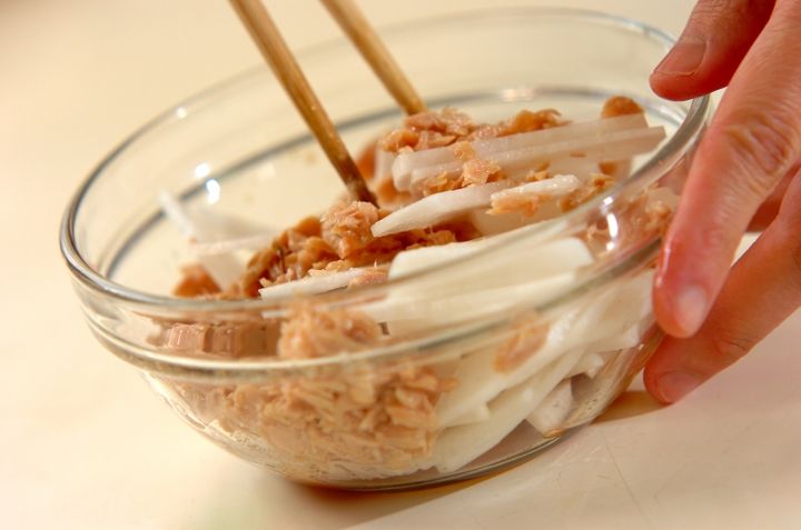 大根とツナの和え物の作り方2