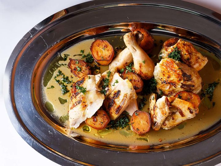 日本大通『restaurant Artisan』の「ローストチキン」