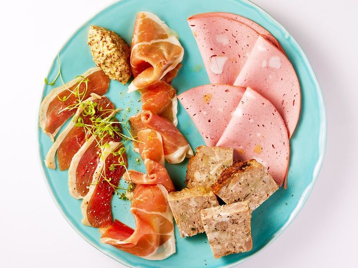 桜木町『TRATTORIA BASIL』の「ハムの4種盛り合わせ」