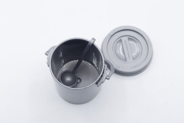 セリアのミニチュア 大缶