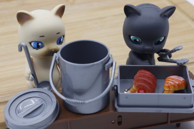 セリアのミニチュア 大缶とミニチュア 角缶は撮影やディスプレイにおすすめ