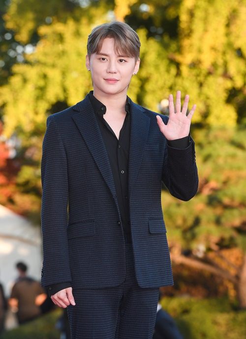 キム・ジュンス