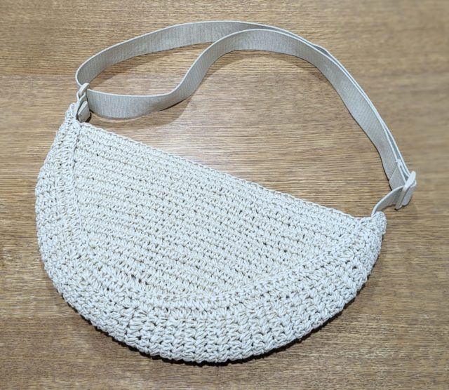 UNIQLO「ラウンドミニクロシェ1」