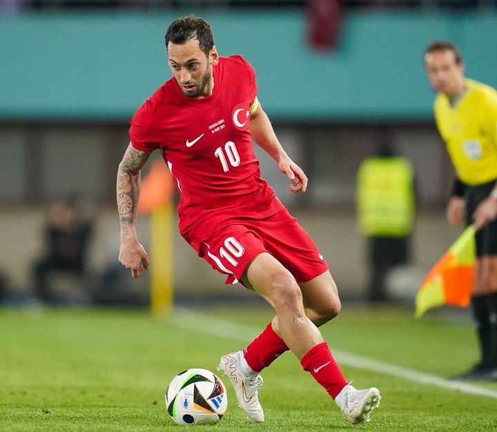 トルコ代表のEURO2024ユニフォームが登場！今大会も「色の入れ替え」が気になるホームとアウェイ