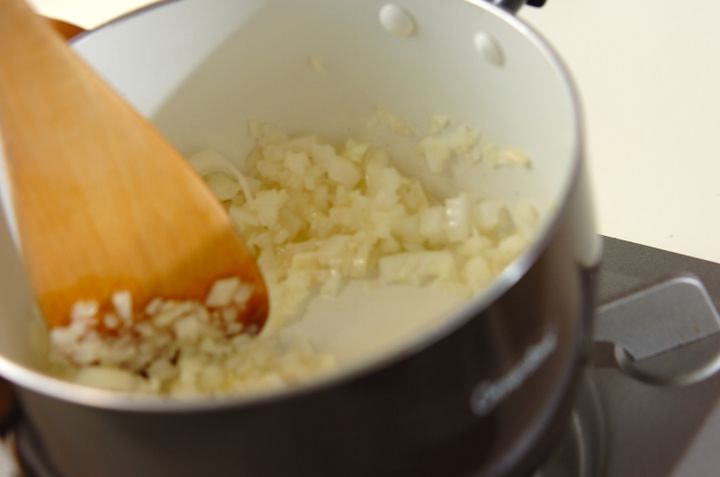 実は簡単！本格グリーンカレーの作り方1