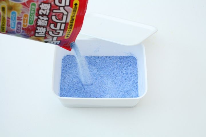 ドライフラワーが簡単に作れる乾燥剤