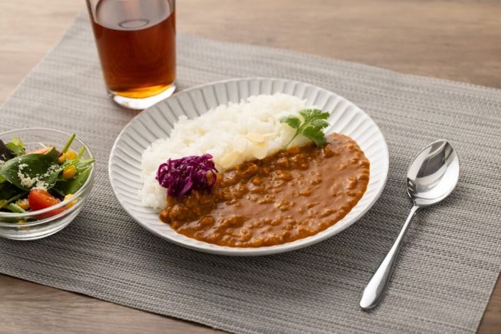 Fibee 完熟トマトのキーマカレー