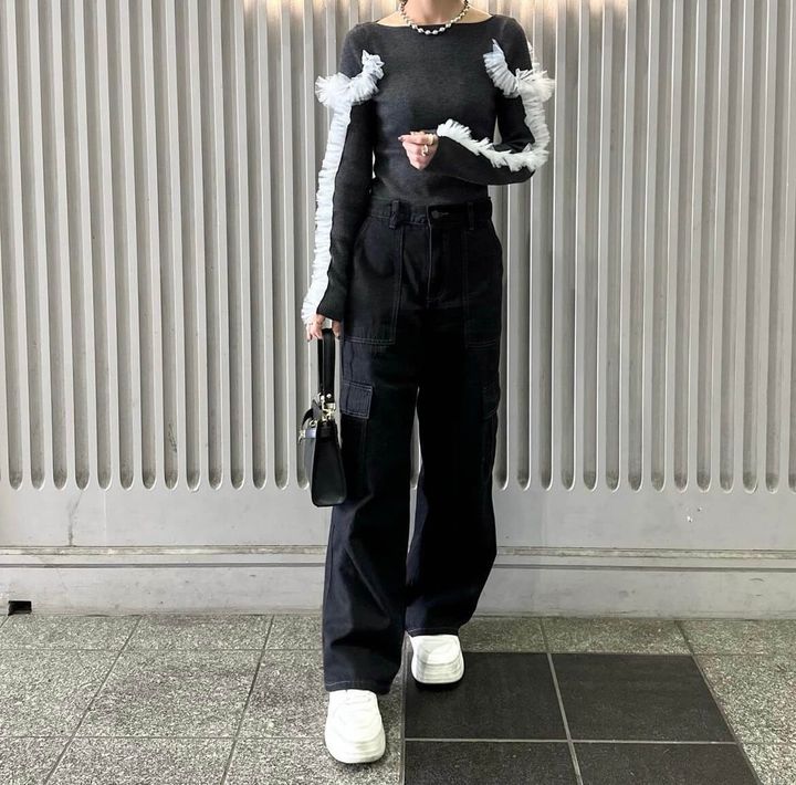 ジーユー_ミドルライズカーゴジーンズ_2