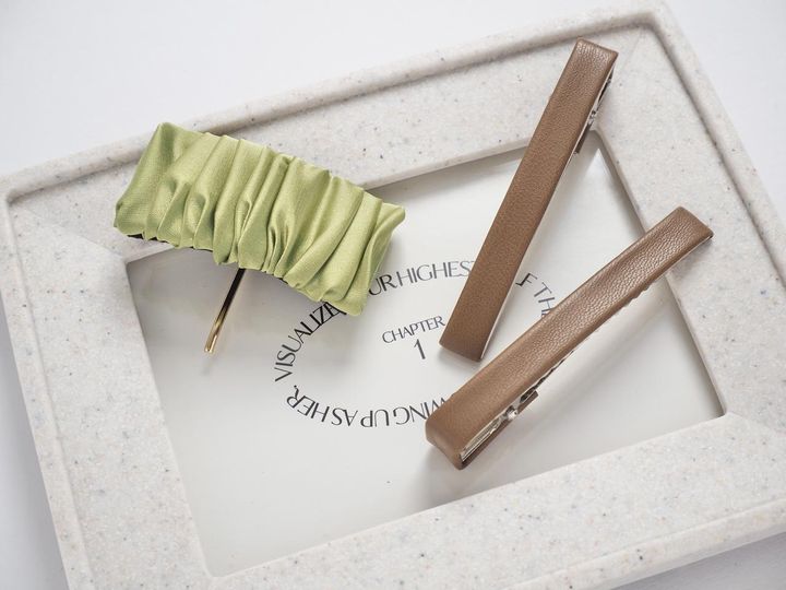 画像: いつものコーデをさくっと格上げ出来るヘアアクセ。