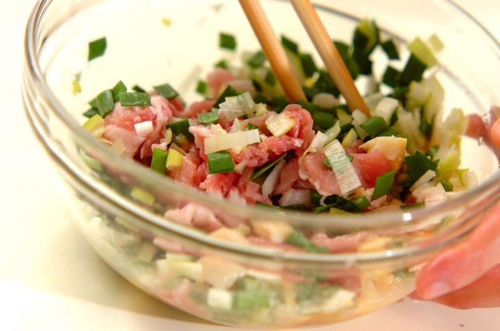 豚ニラ春巻きの作り方2