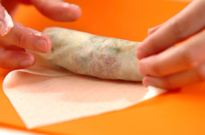 豚ニラ春巻きの作り方3