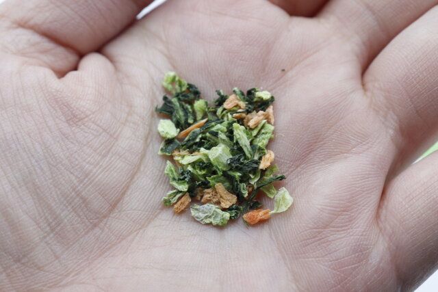 ダイソーのまぜごはんのもと 鮭ひろしの中身