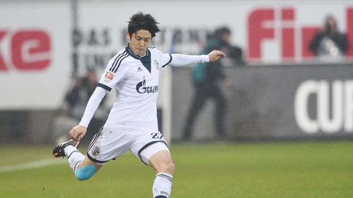 内田篤人と佐藤寿人、サイド攻撃練習に提案「ストライカーも、クロスを上げる側になってみては？」