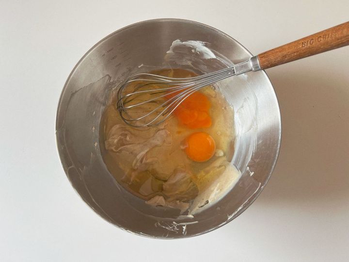 【簡単米粉レシピ】じゅわっとマンゴークリームチーズの米粉ケーキ【渡辺友美子のコーヒーに合うお菓子のレシピ vol.37 〜レシピで旅するヨーロッパ〜】